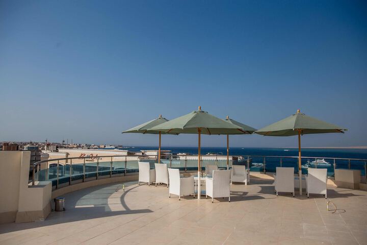 Sundeck 284 of 307