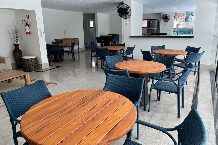 Dining 203 of 487