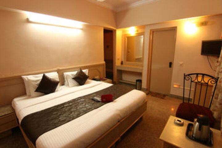 OYO Rooms Goregaon East Station