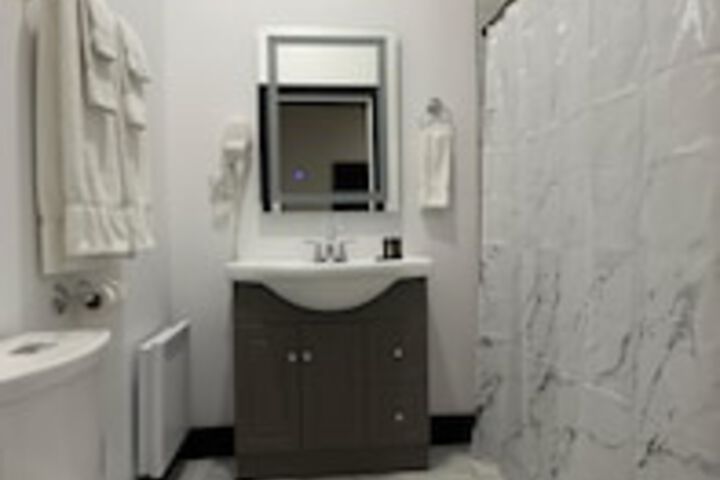 Room 106 of 165