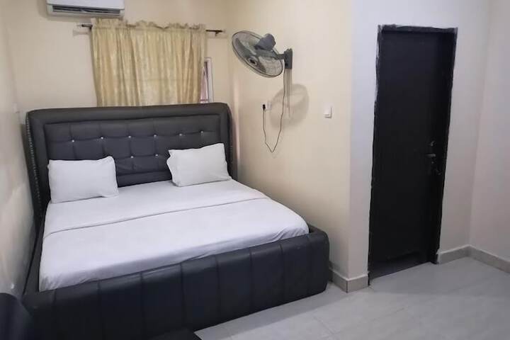Room 5 of 51