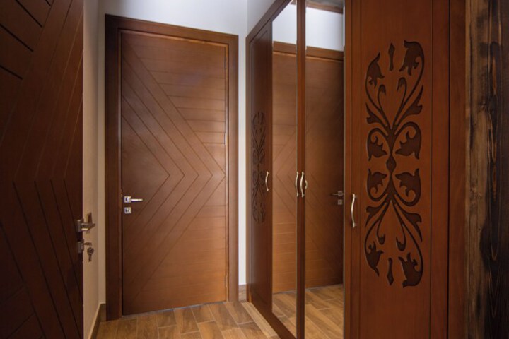 Room 8 of 30