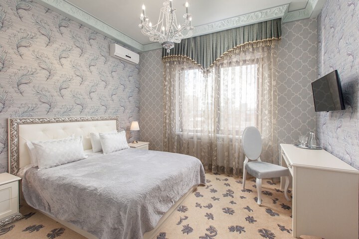 Room 15 of 64