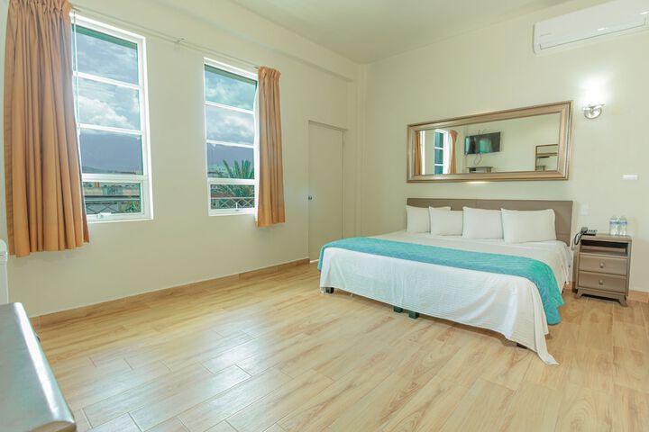 Room 7 of 37
