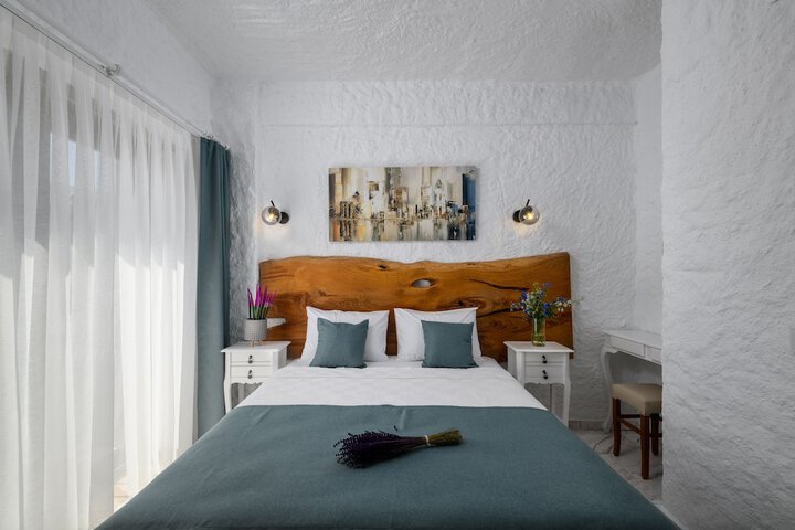 Room 10 of 25