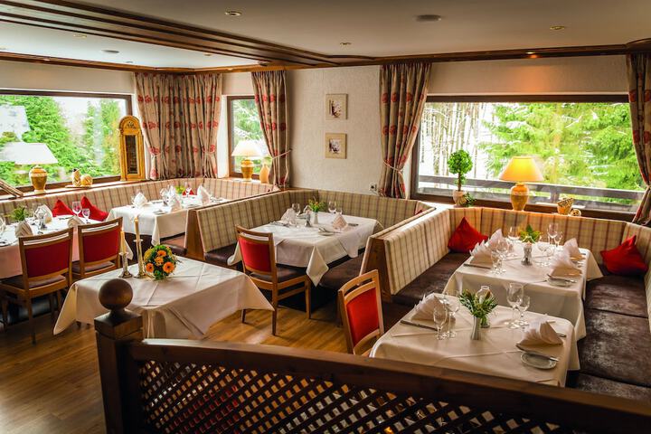 Dining Photos