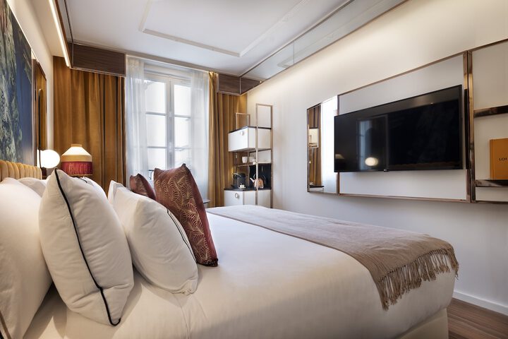 Room 32 of 129