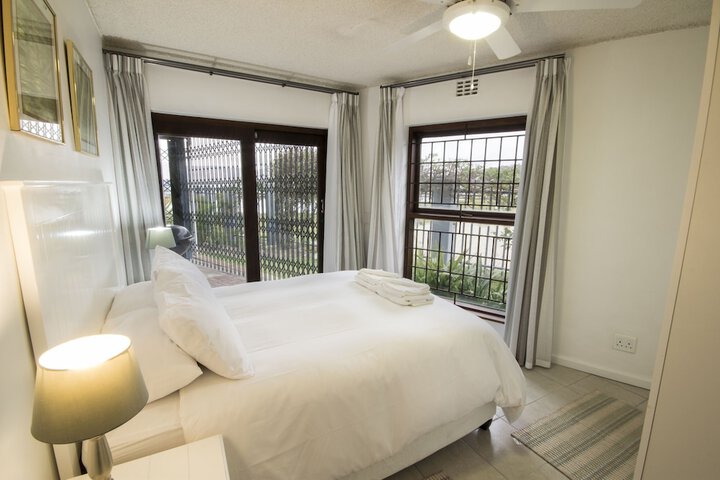 Room 3 of 70