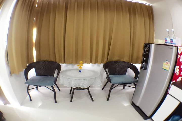 Room 15 of 94