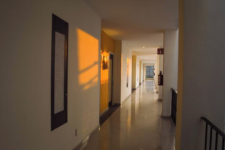 Ballroom/Hall 66 of 78