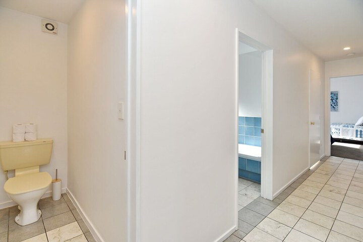 Room 41 of 60