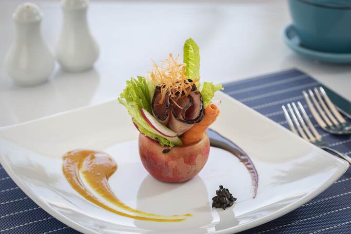 Dining 45 of 64