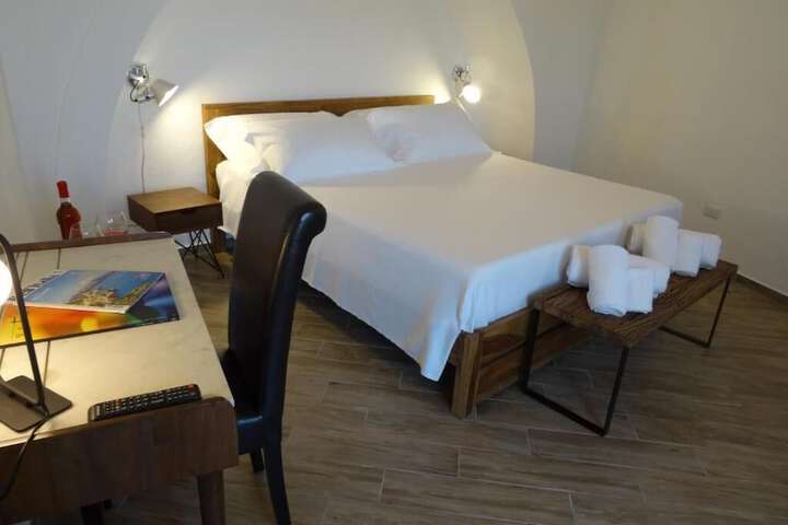 Room 48 of 106