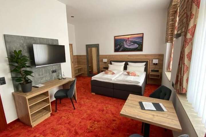 Room 18 of 47