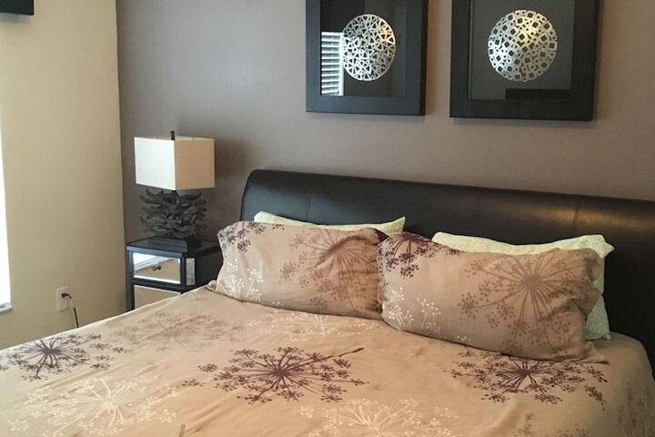 Room 17 of 52