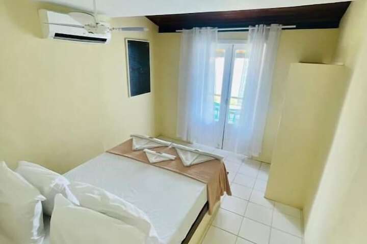 Room 20 of 128