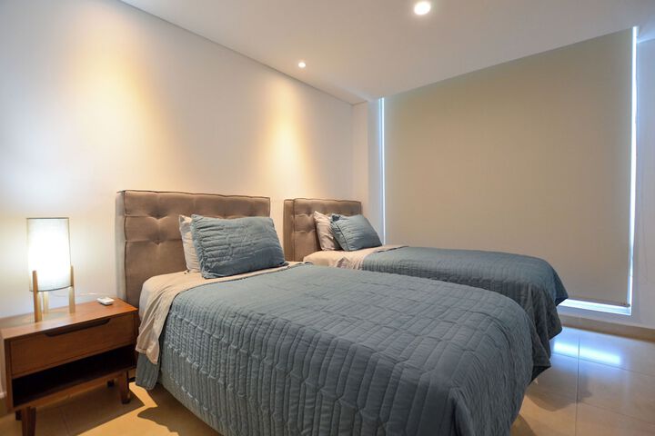 Room 20 of 270