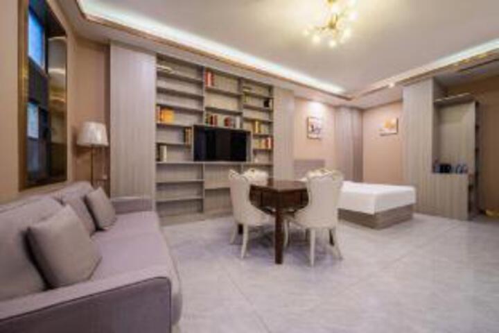 Room 22 of 23