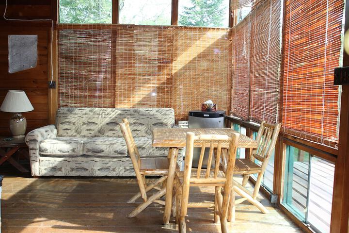 Room 9 of 40