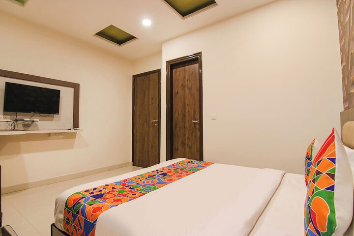 Room 13 of 45