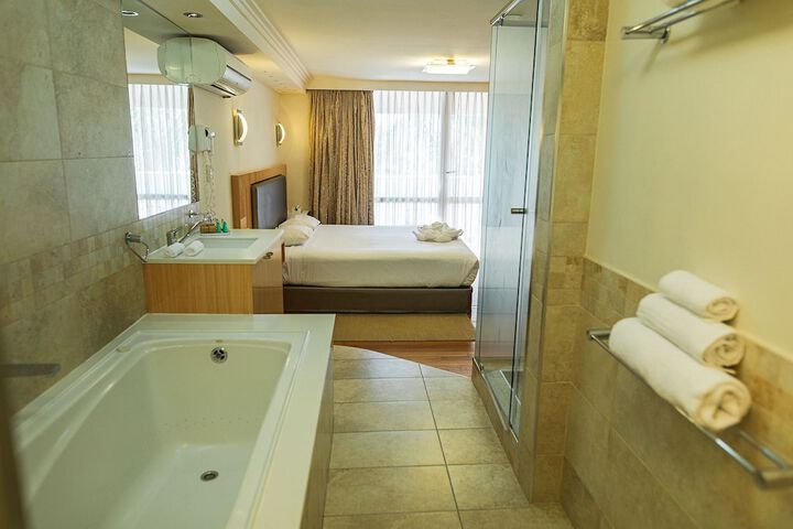 Room 8 of 58