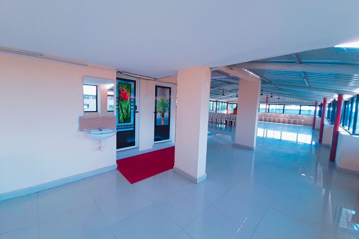 Ballroom/Hall 16 of 20