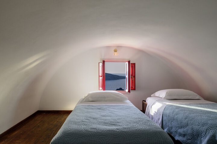 Room 16 of 63