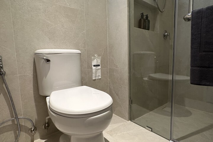 Room 44 of 46