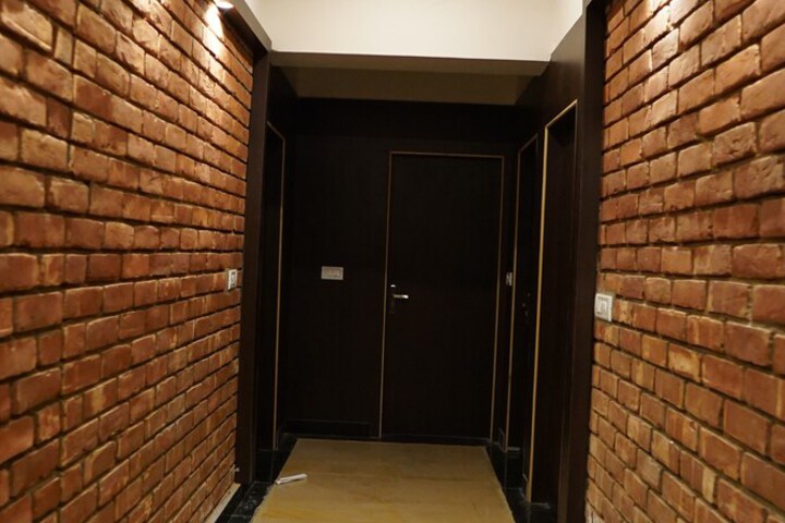 Room 8 of 14