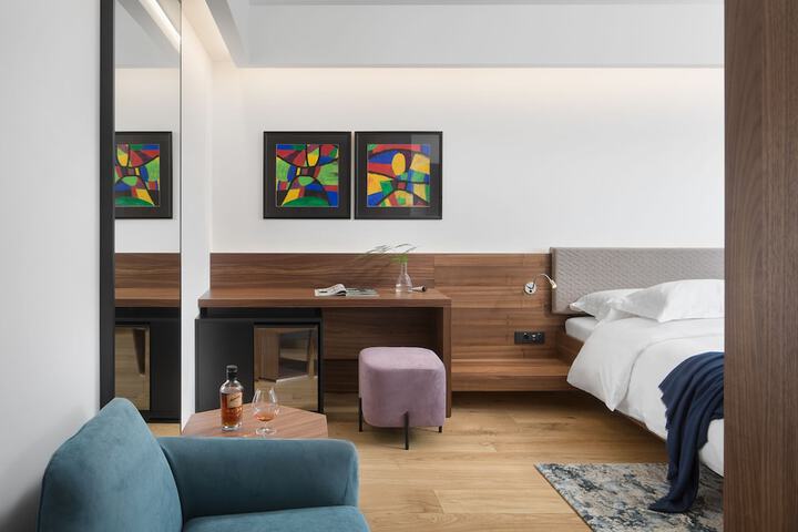 Room 3 of 29