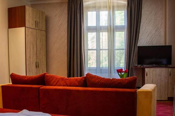 Room 23 of 66