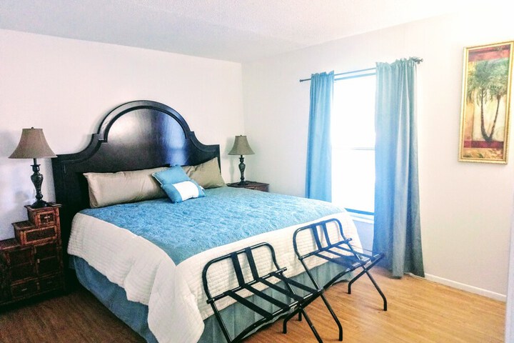 Room 2 of 51