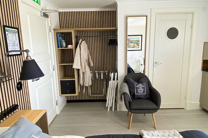 Room 12 of 135