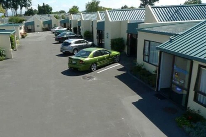 Hotel Entry