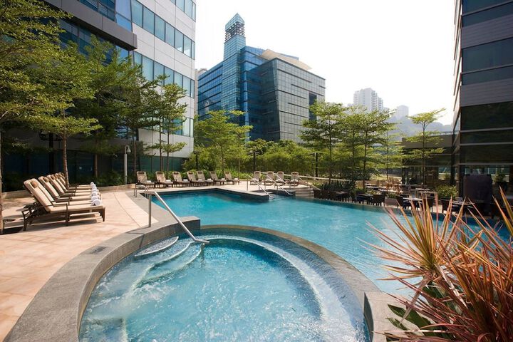 Hotel Pool