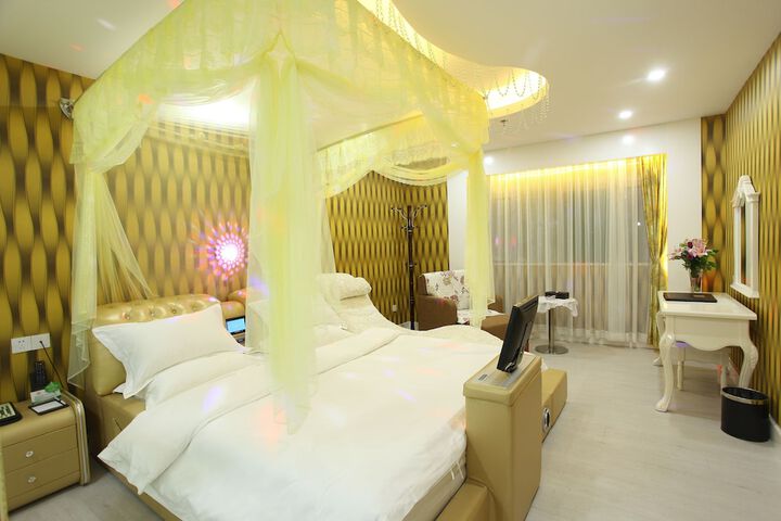 Room 26 of 41