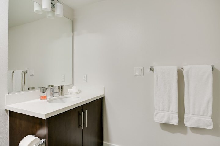 Room 15 of 18