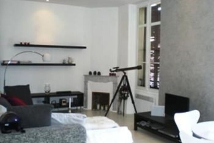 Room 10 of 10