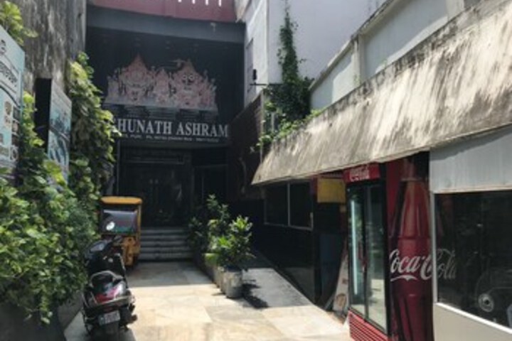 Hotel 5 of 11