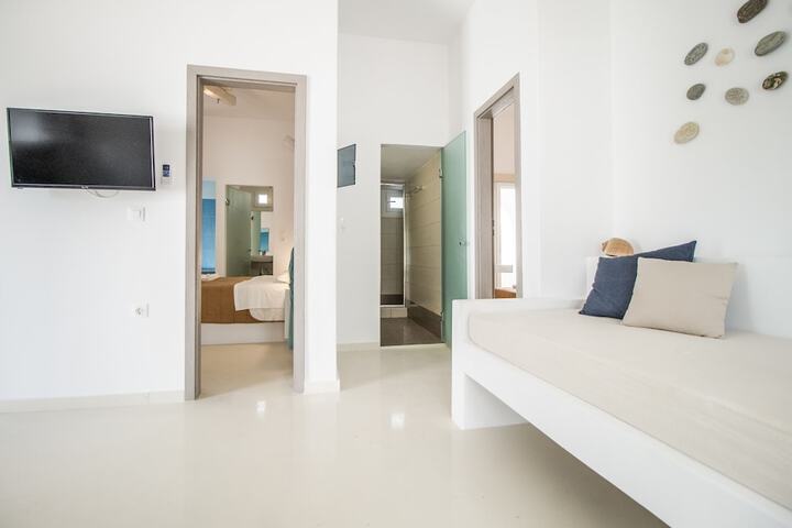 Room 15 of 51