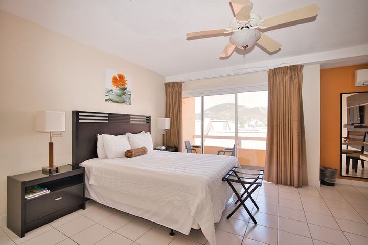 Room 18 of 52