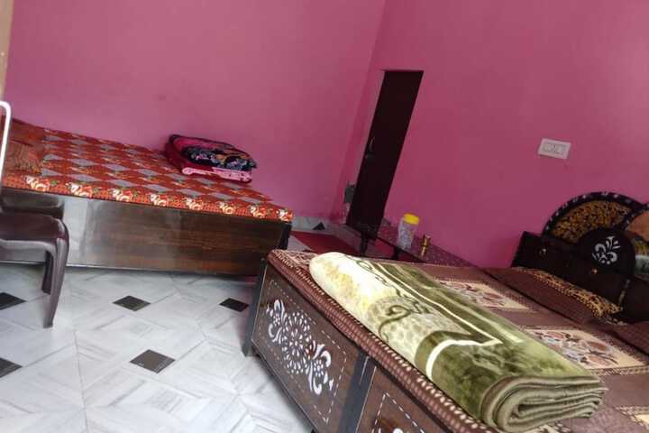 Room 7 of 14