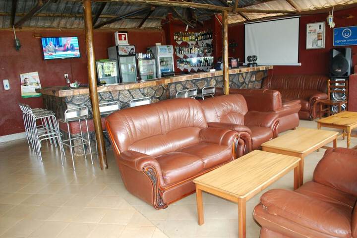 Lounge 88 of 114