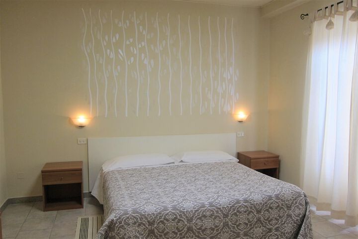 Room 15 of 65