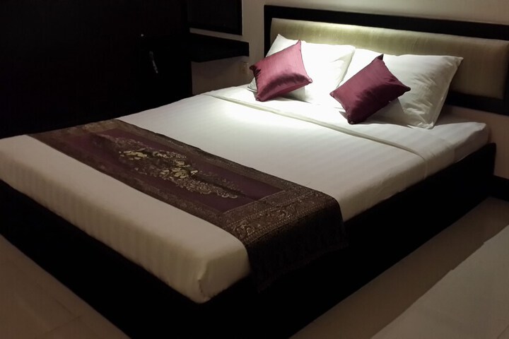 Room 15 of 69