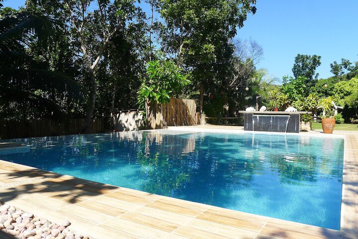 Pool 85 of 131