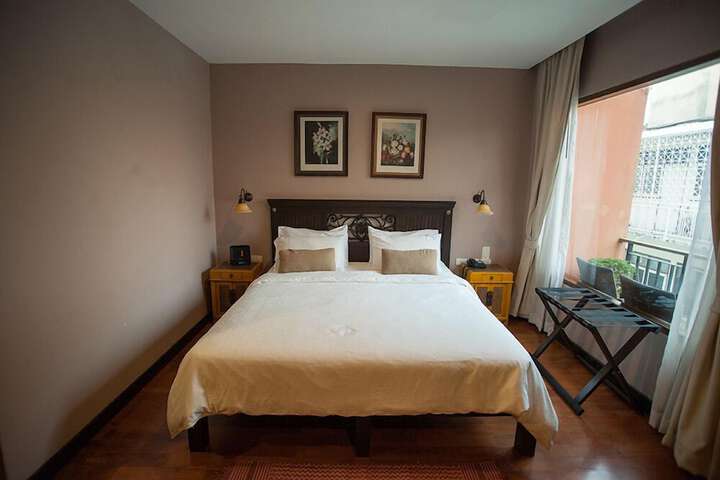 Room 16 of 49