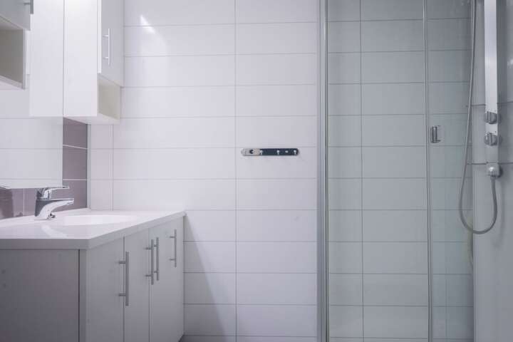 Room 151 of 262