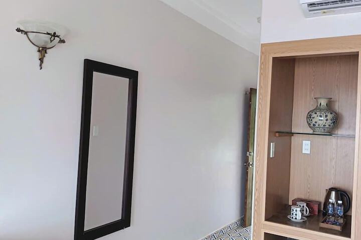 Room 11 of 47