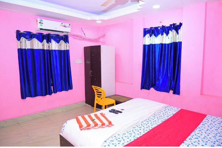 Room 5 of 20
